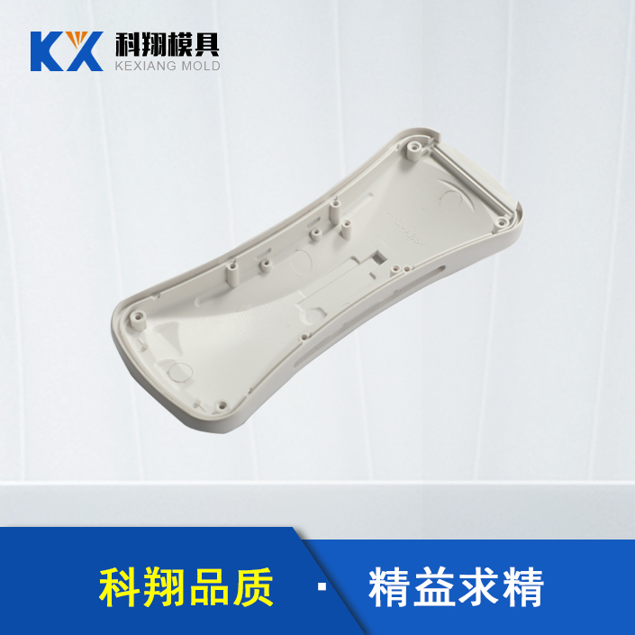 塑膠模具模頭十分重要，注塑模具模頭應該怎么安裝？